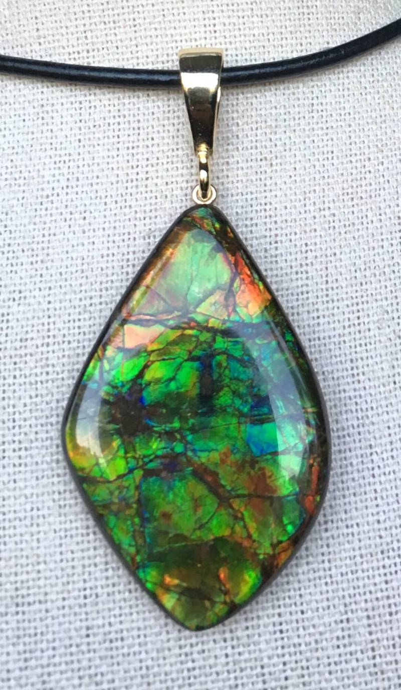 Ammolit Anhänger von AmmoliteRainbows