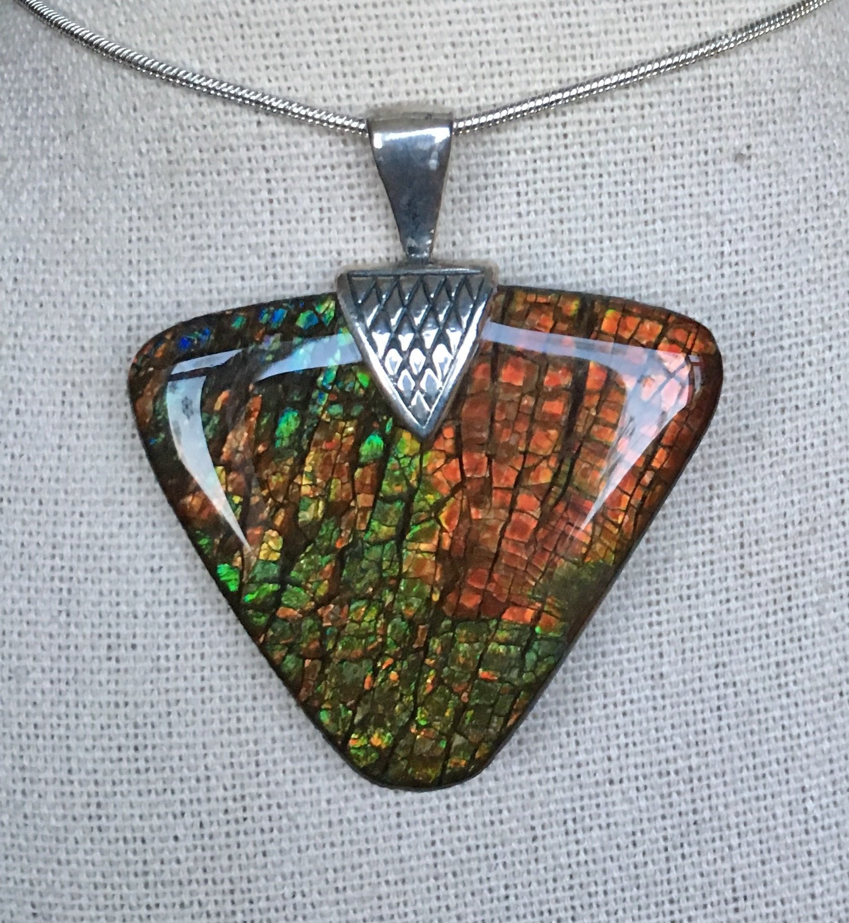 Ammolit Anhänger Ammolit Anhänger von AmmoliteRainbows