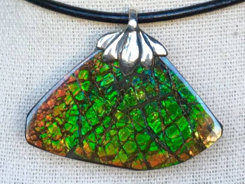 Ammolit Anhänger von AmmoliteRainbows