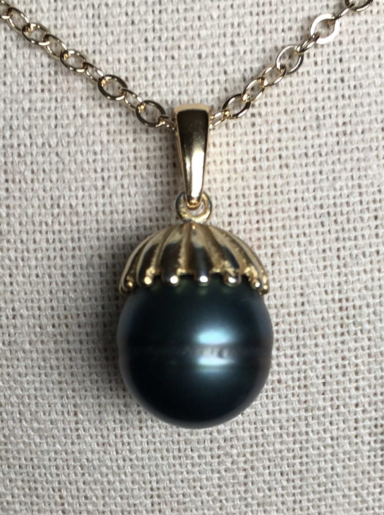 Schwarze Perle Tahiti Anhänger Schwarze Perle Tahiti Anhänger von AmmoliteRainbows