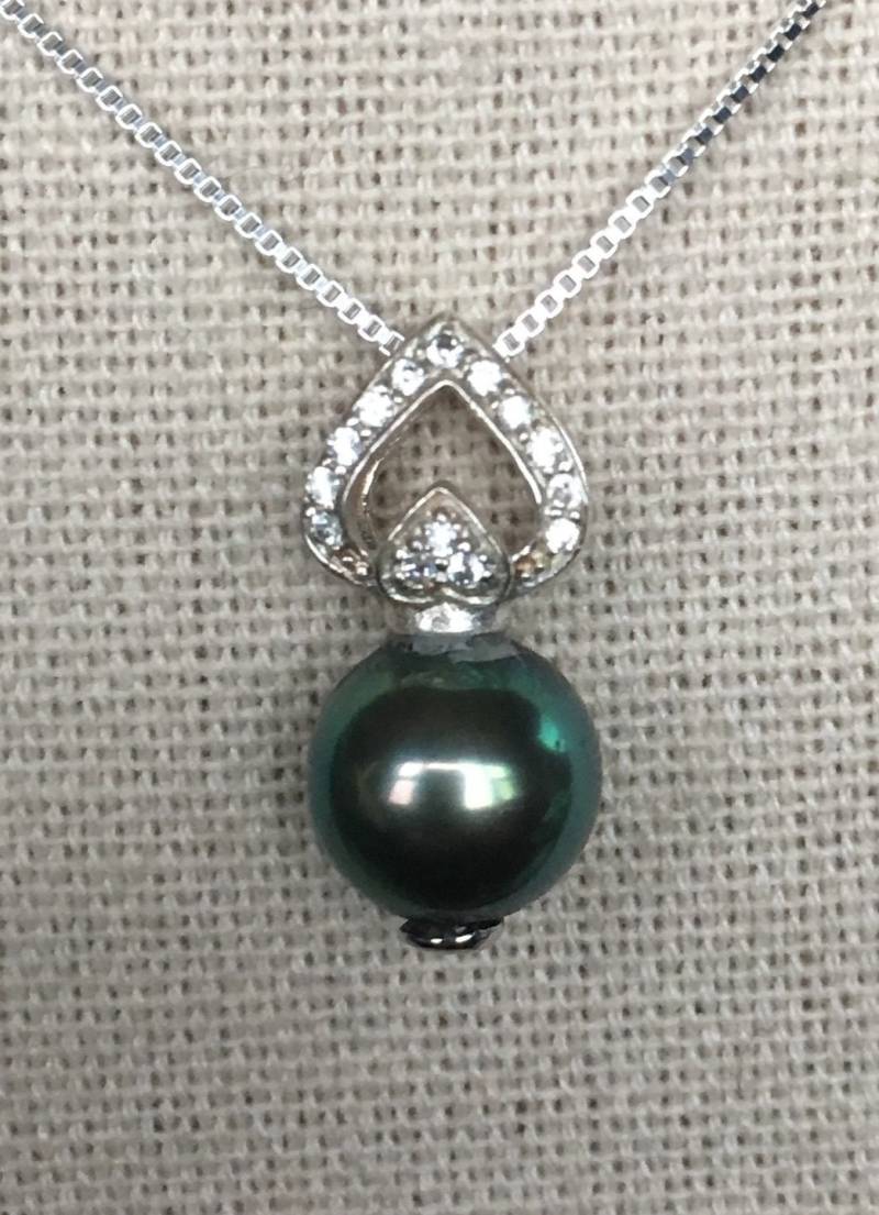 Schwarze Perle Tahiti Anhänger Schwarze Perle Tahiti Anhänger von AmmoliteRainbows