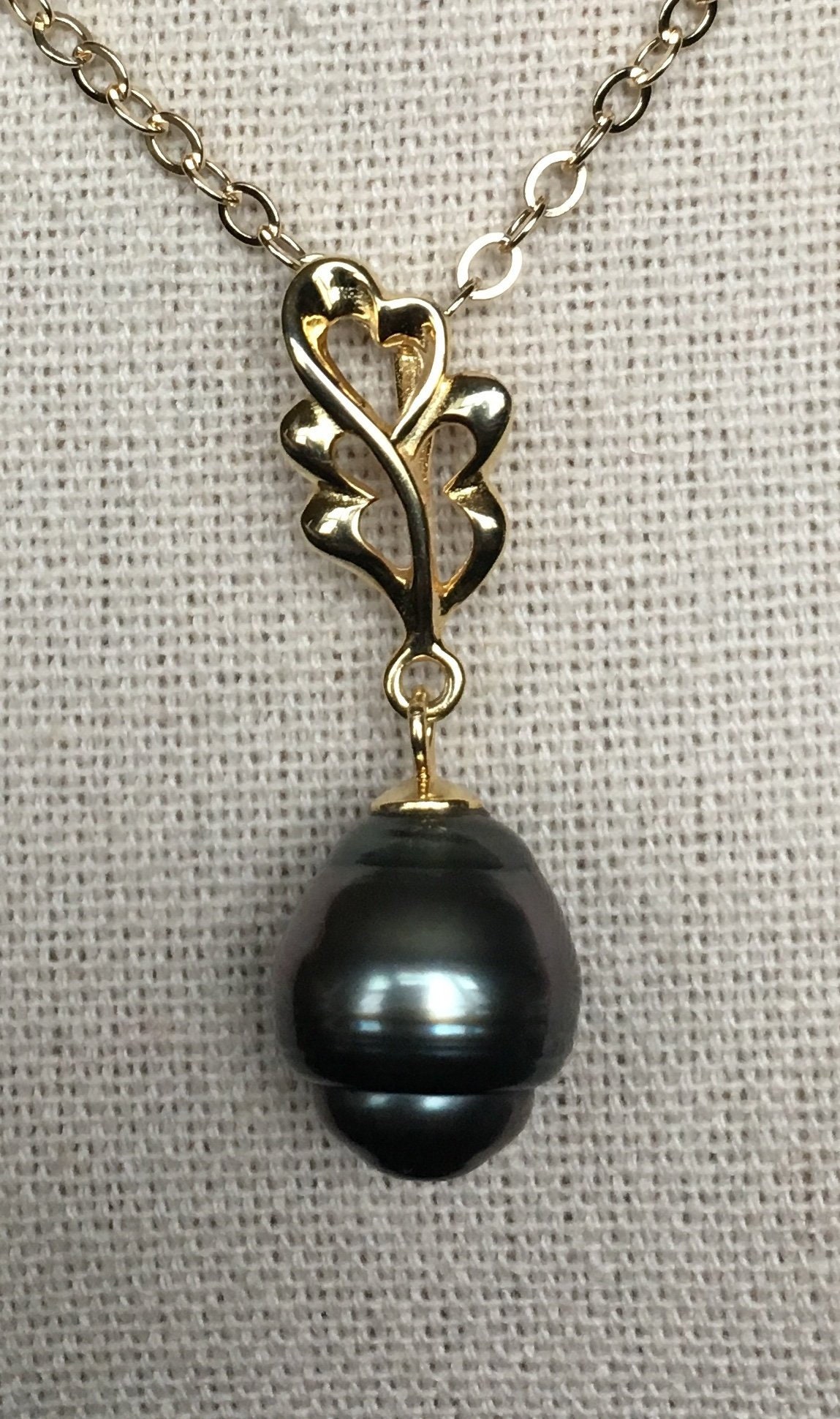 Schwarze Perle Tahiti Anhänger von AmmoliteRainbows