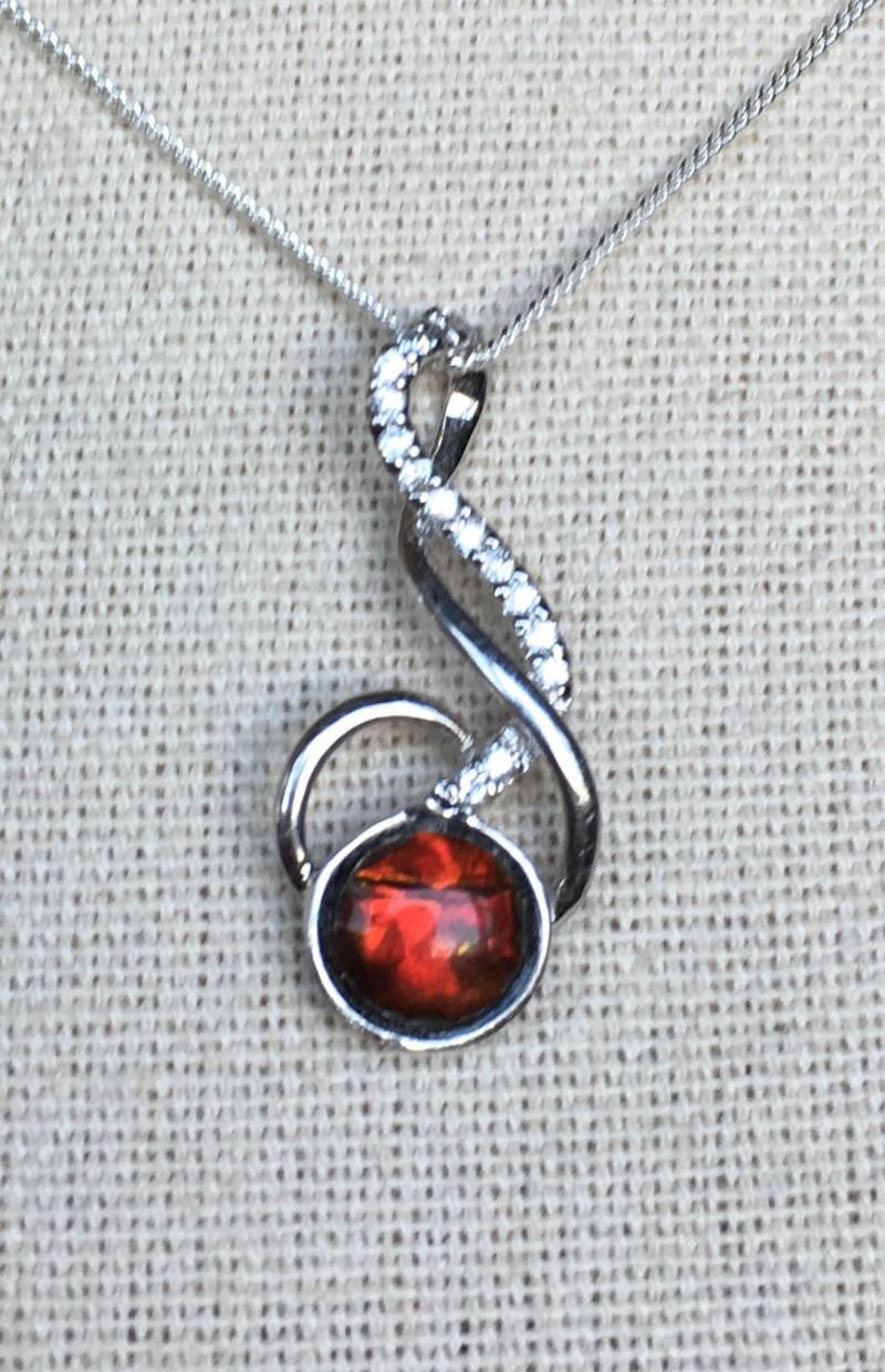 Zierlicher Ammolit Anhänger Zierlicher Ammolit Anhänger von AmmoliteRainbows