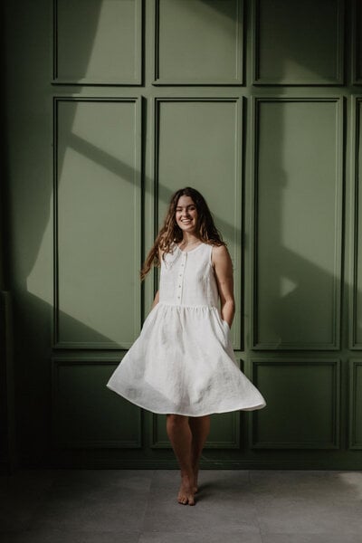 AmourLinen Ärmelloses Sommerkleid aus Leinen HAZEL von AmourLinen