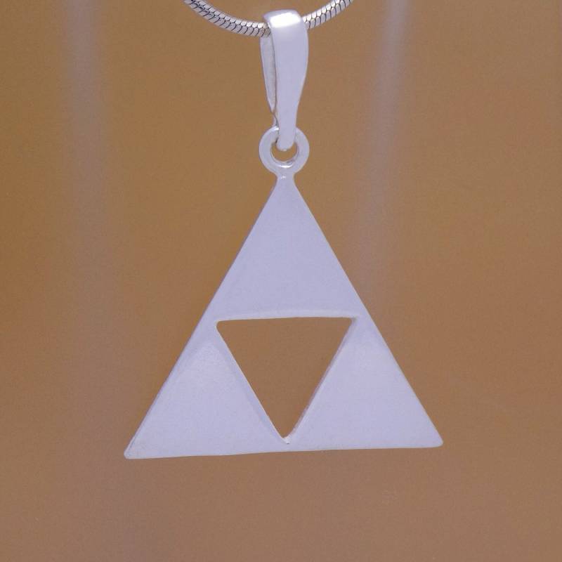 Atemberaubende Solide 925 Sterling Silber Dreieck Triforce Inspiriert Anhänger Unglaubliche Beeindruckende Handgemachte Design von AmphoraJewelry