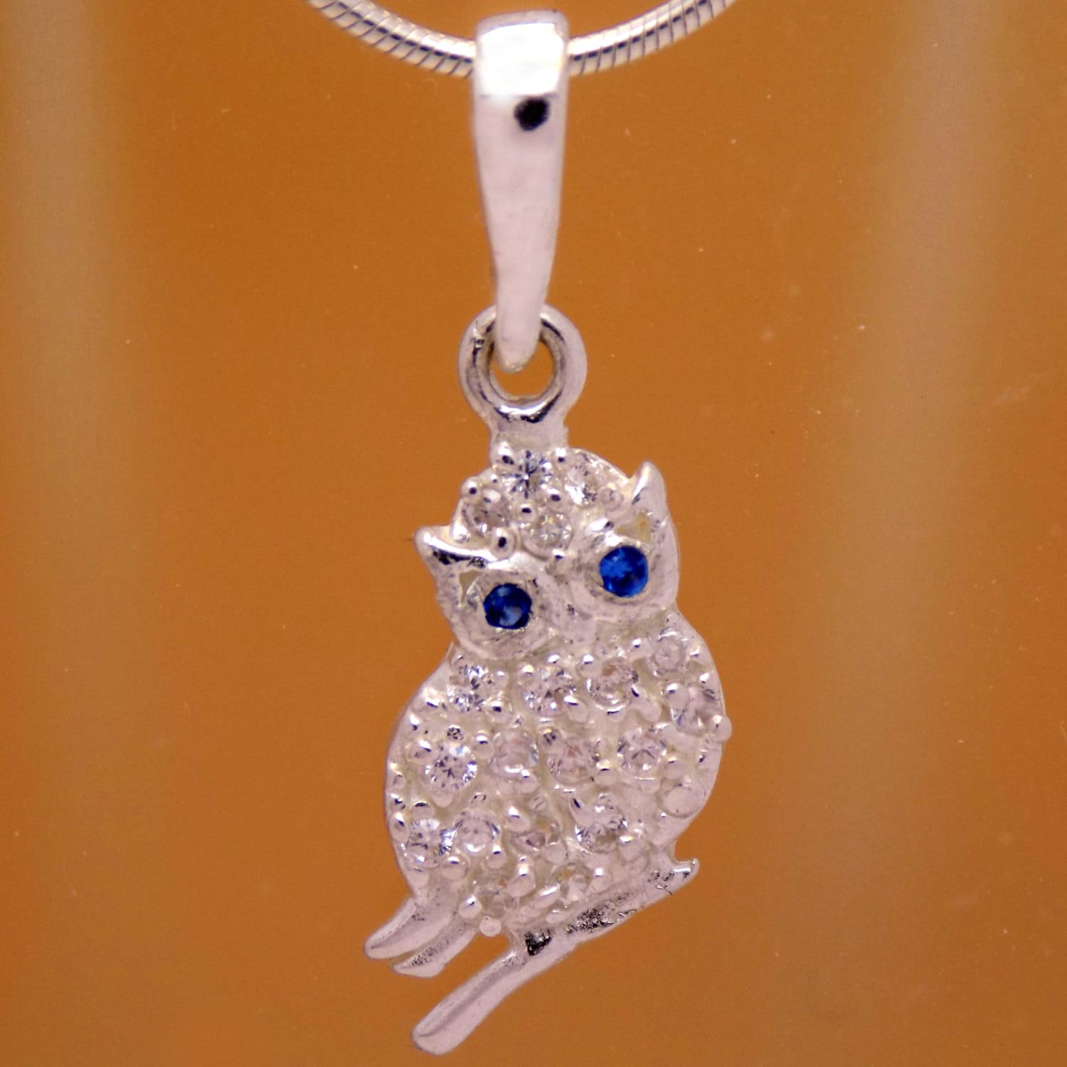 Charm Sterling Silber Weiß & Blau Zirkonia Nette Eule Anhänger 925 Marken Wunderbare Sanft Kinder Reizend Erstaunlich Schön von AmphoraJewelry