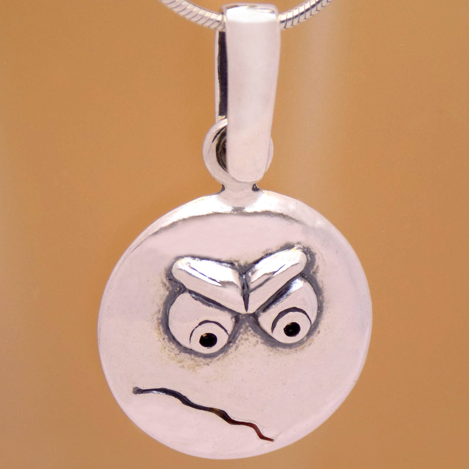 Coole Solid 925 Sterling Silber Lustige Wütend Gesicht Anhänger Wunderbare Ehrfürchtig Kinder Oxidierte Handgefertigte Design von AmphoraJewelry