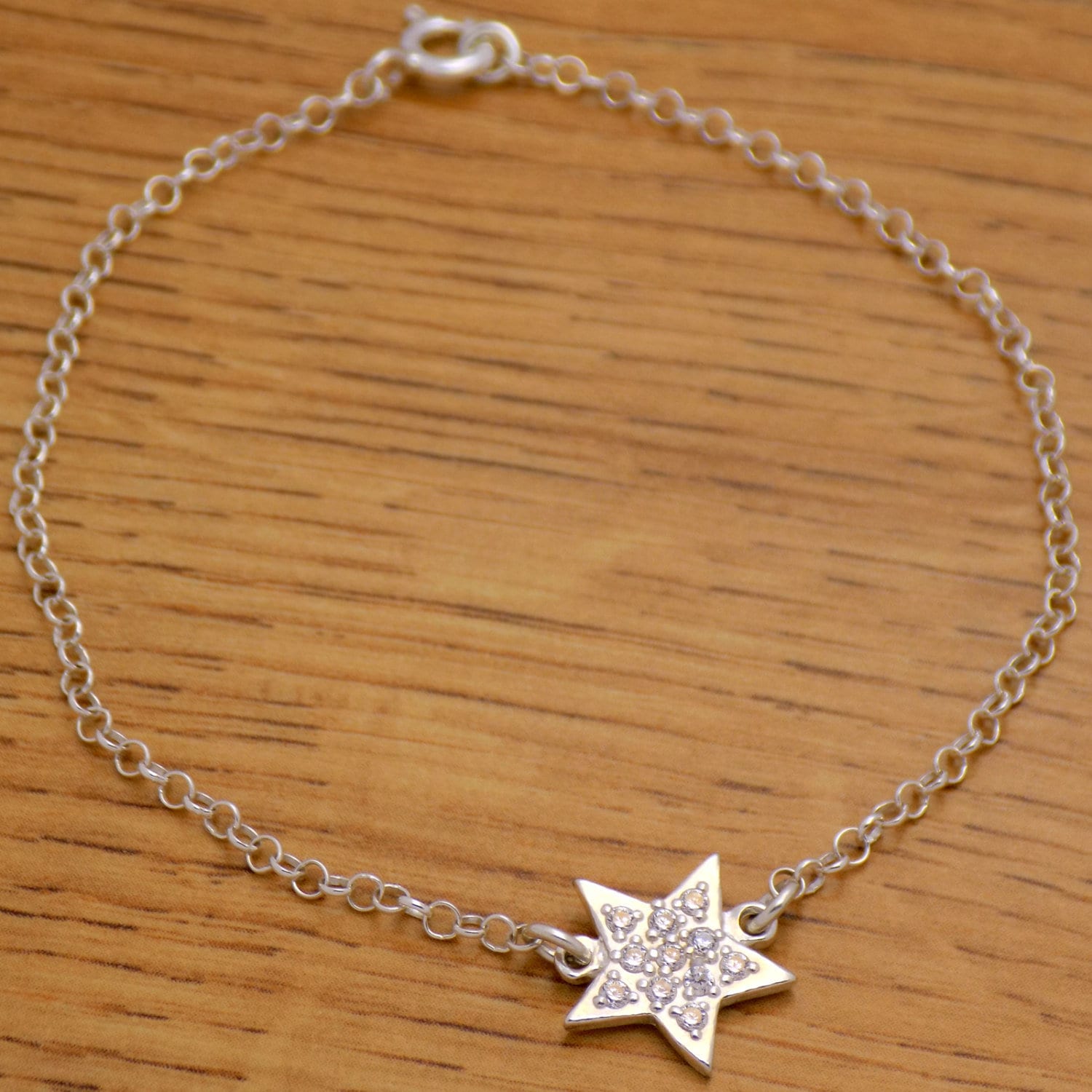 Super Wunderbare Leicht Solide 925 Sterling Silber Cool Schöne Weiße Zirkonia Cz Stern Armband 18 cm/7.1 "Lang von AmphoraJewelry