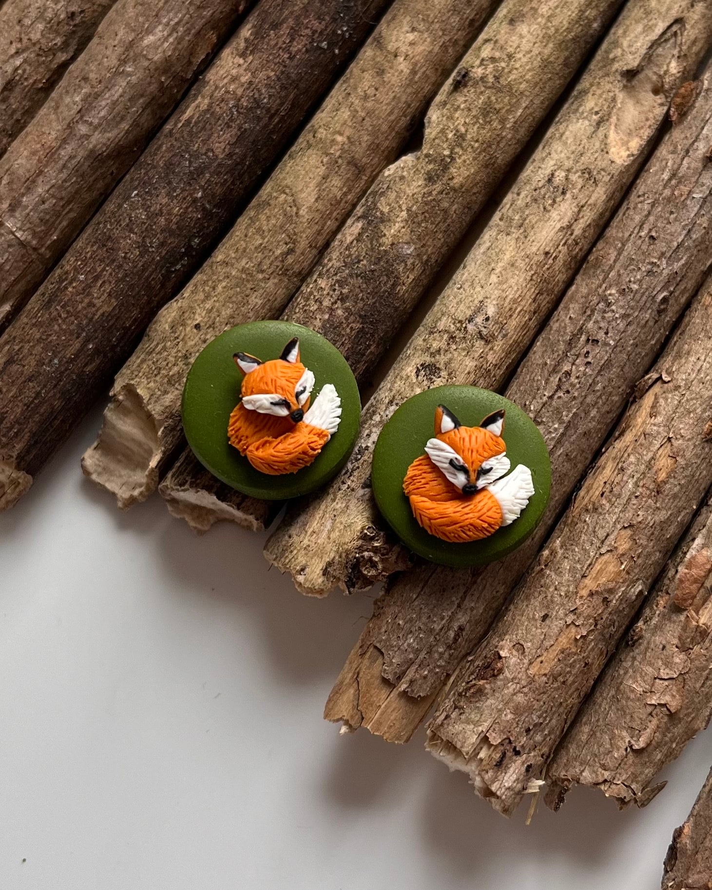 Mini Fuchs Ohrringe Aus Polymer Clay Mini Fuchs Ohrringe Aus Polymer Clay von Amugofmirth