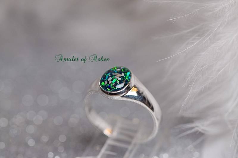Einäscherung Asche & Erinnerungsring von AmuletOfAshesLTD