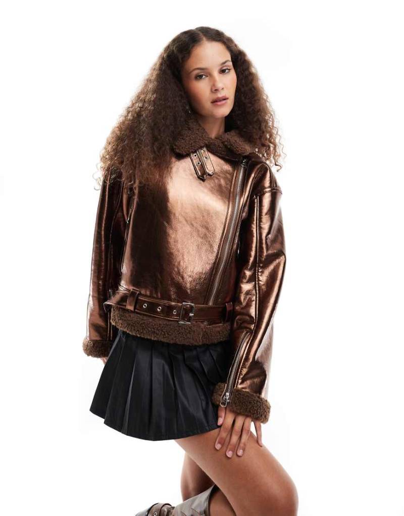 Amy Lynn - Pilotenjacke in Metallic-Kaffeebraun von Amy Lynn