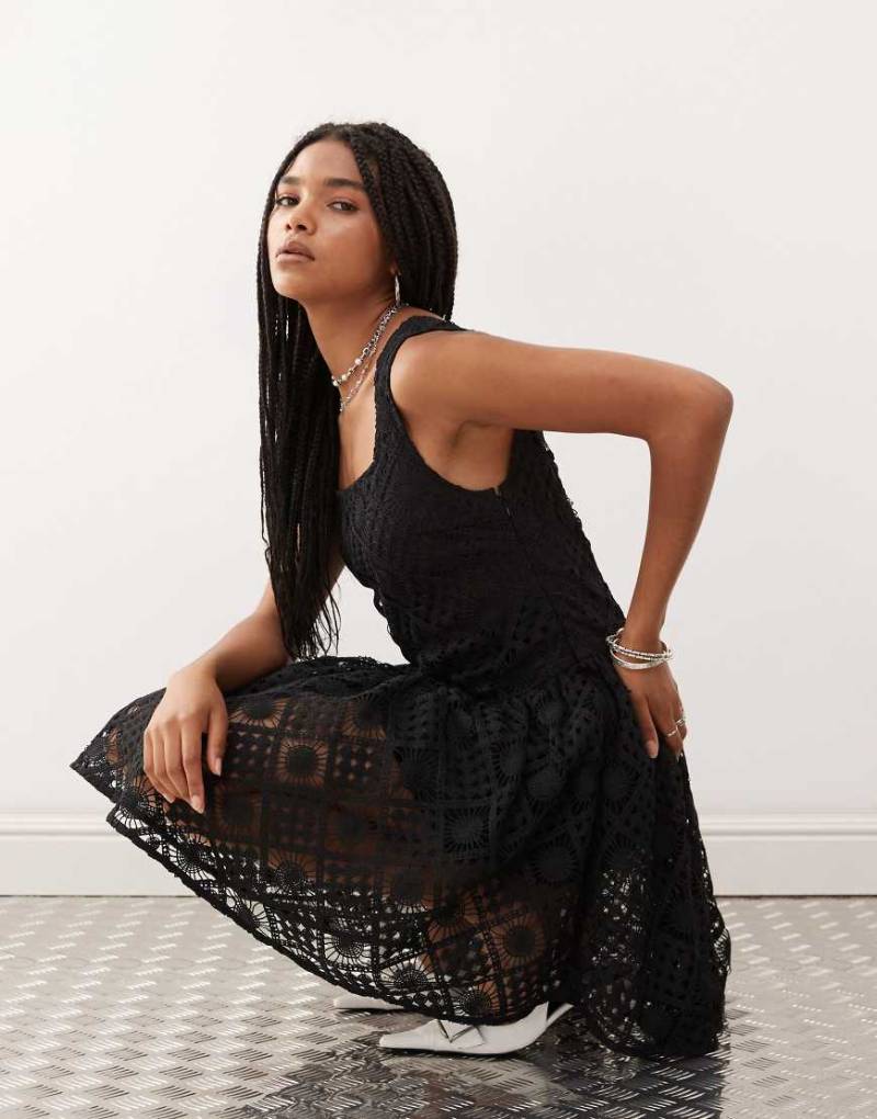 Amy Lynn - Skater-Minikleid aus Häkelspitze in Schwarz von Amy Lynn