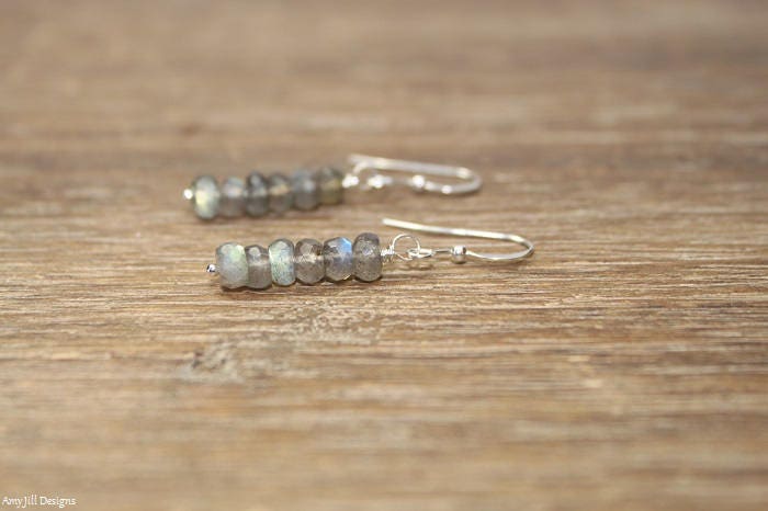 Labradorit Ohrringe, Schmuck, Wire Wrapped, Sterling Silber, Baumeln, Tropfen Blauer Blitz, Grau, Edelstein Ohrringe Labradorit Ohrringe, Schmuck, Wire Wrapped, Sterling Silber, Baumeln, Tropfen Blauer Blitz, Grau, Edelstein Ohrringe von AmyJillDesigns
