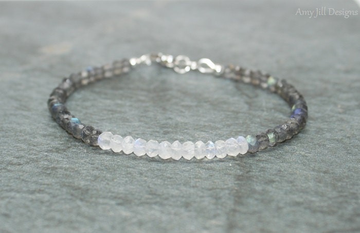 Labradorit Und Mondstein Armband, Edelstein Schmuck, Layering Blauer Blitz, Schmuck von AmyJillDesigns
