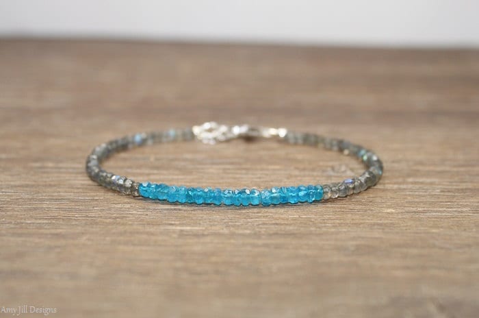 Neon Apatit Und Labradorit Armband, Schmuck, Layering Blauer Blitz, Edelstein Armband von AmyJillDesigns