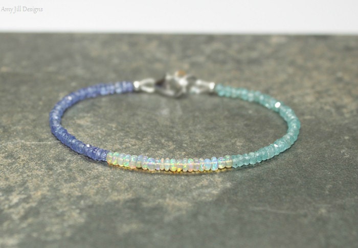 Tansanit, Apatit & Welo Opal Armband, Schmuck, Edelstein Oktober Geburtsstein von AmyJillDesigns