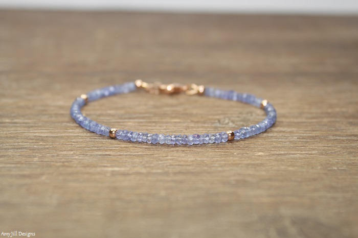Tansanit Armband, Rosegold Perlen, Schmuck, Edelstein Stapeln, Dezember Geburtsstein, Geschenke Tansanit Armband, Rosegold Perlen, Schmuck, Edelstein Stapeln, Dezember Geburtsstein, Geschenke von AmyJillDesigns