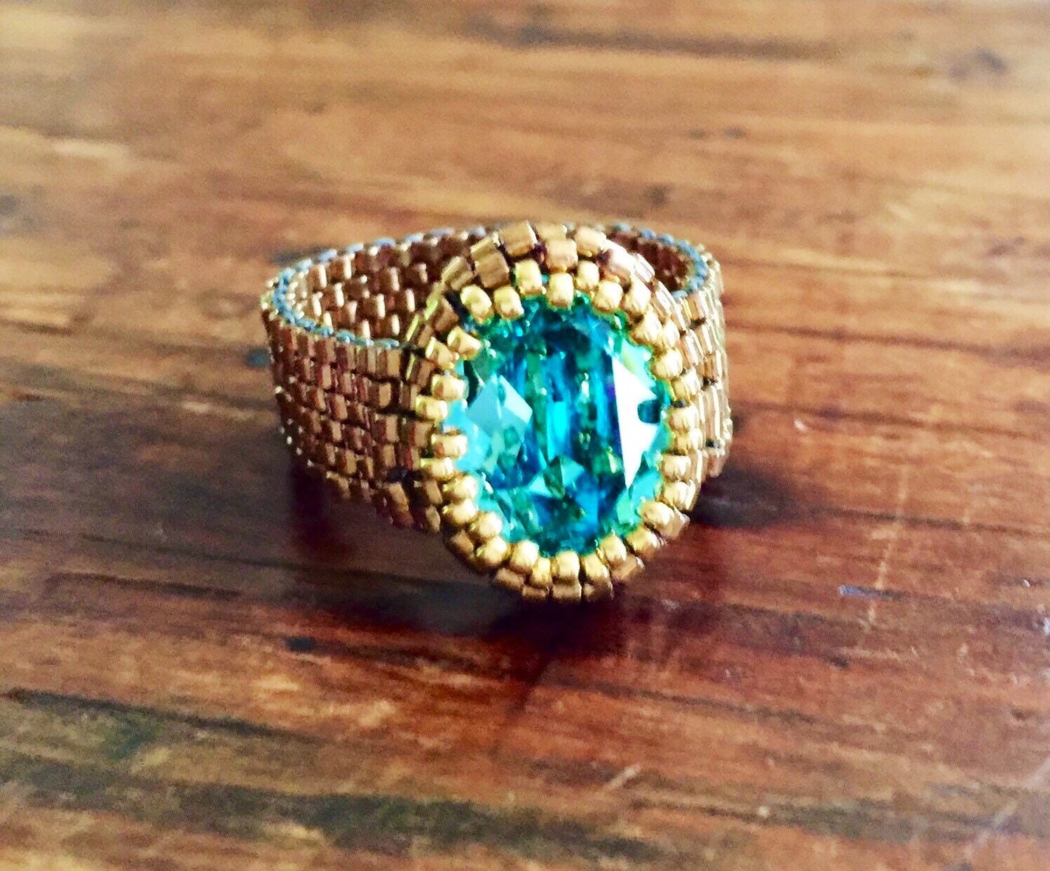 Bronze & Hell Türkis Cocktail Ring, Kristall Eleganter Perlen Ring Bronze & Hell Türkis Cocktail Ring, Kristall Eleganter Perlen Ring von AmyKanarekDesigns