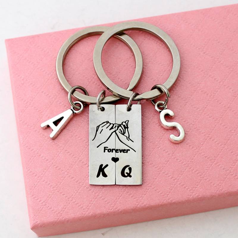 Custom Anfangsbuchstabe Keychain, Du Bist Mein König | Queen Schlüsselanhänger, Paar Freund Und Mädchen Geschenke, Weihnachtsgeschenke von AmyStoresArt