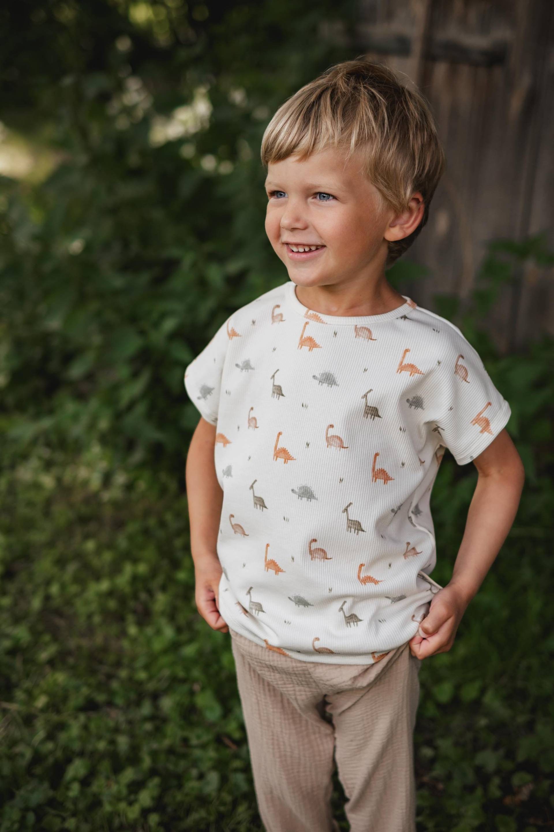 Lockeres Kinder Rib Jersey Oberteil Dinos in Doppelgröße von AmysBlossom