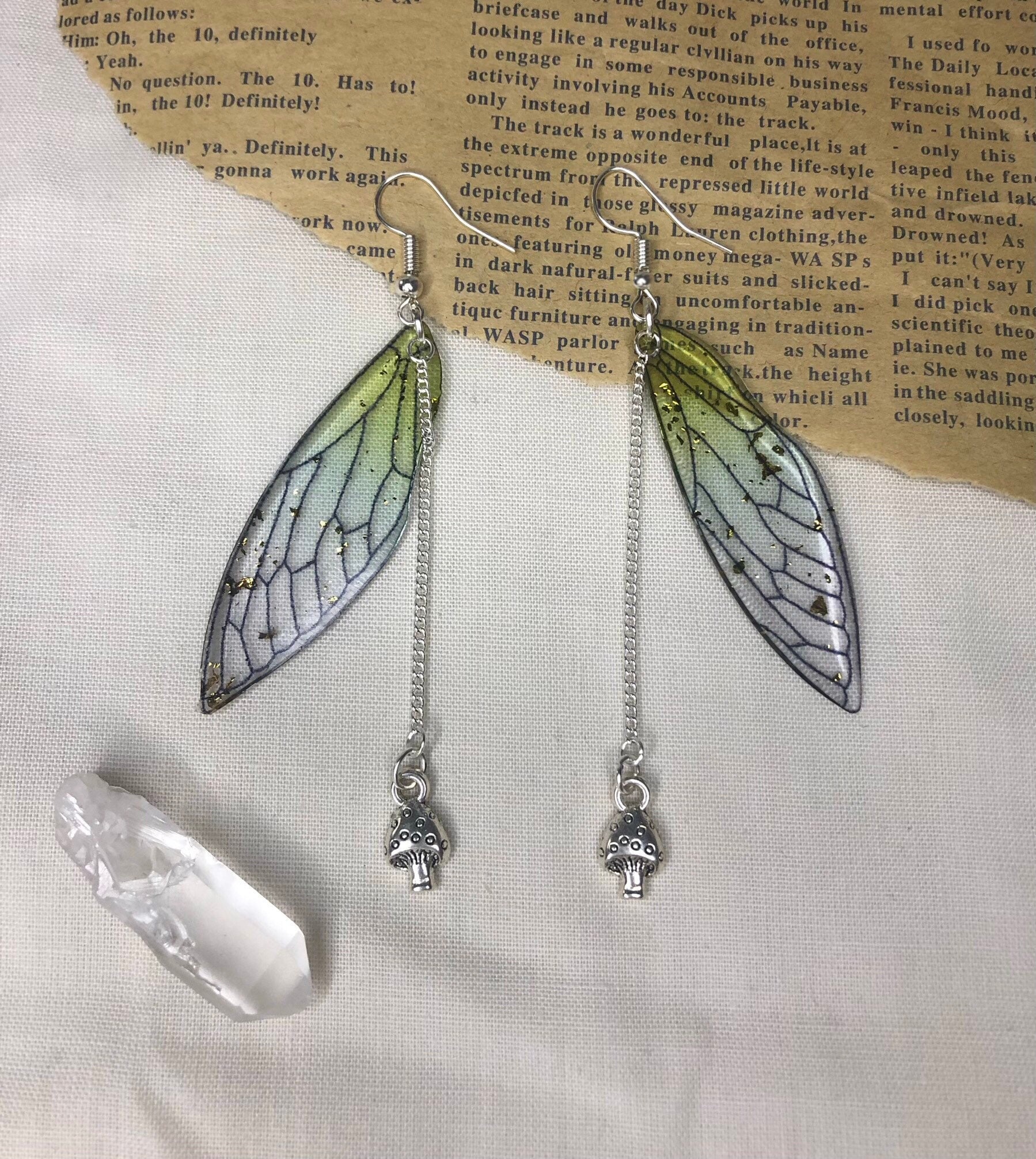 Feenflügel Pilze Ohrhänger Grün // Fairycore Anthrazit Goblincore Hütte Wald Ästhetik Sterling Silber von AmysDaydreamDesigns