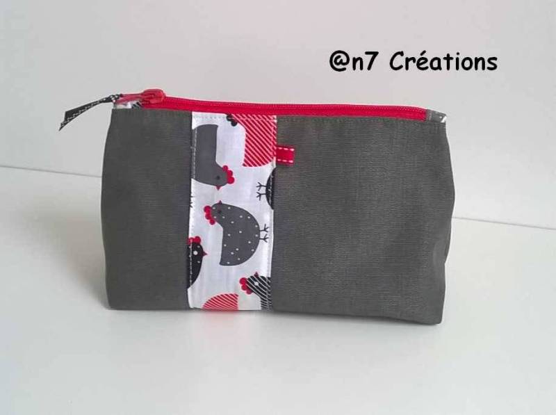 Grau, Weiß Und Rot Make Up Kit von An7creations7