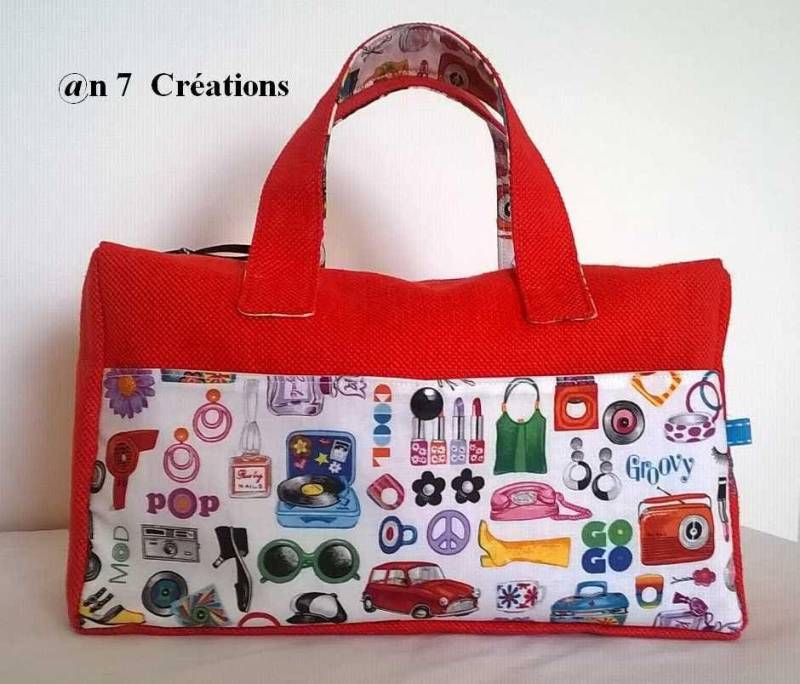 Orangefarbener Kulturbeutel Mit Mehrfarbig Gemustertem Stoff, Tragegriffen von An7creations7