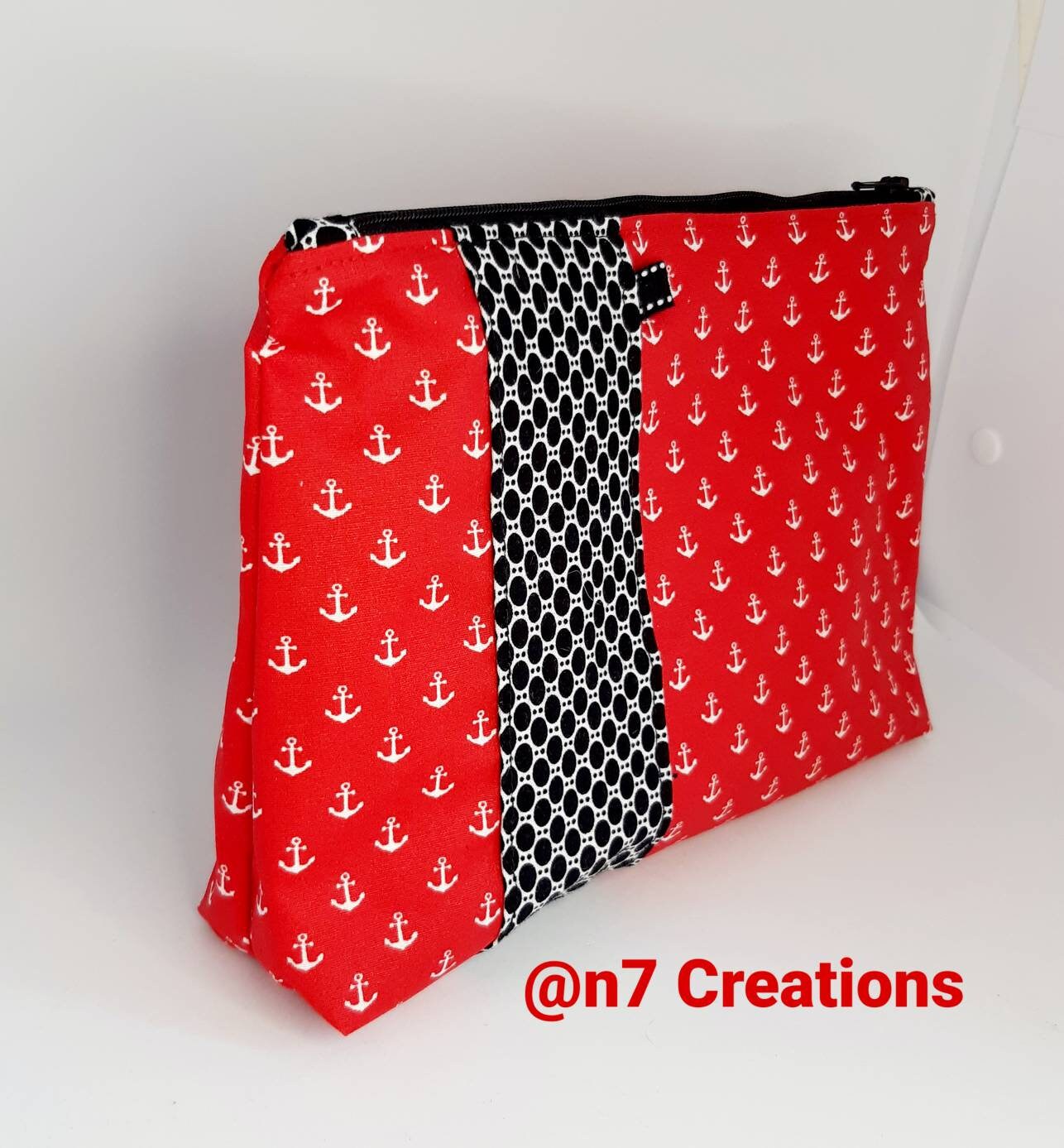 Roter Beutel Mit Weißen Ankern in Den Maßen 23 cm X 16 cm Roter Beutel Mit Weißen Ankern in Den Maßen 23 cm X 16 cm von An7creations7