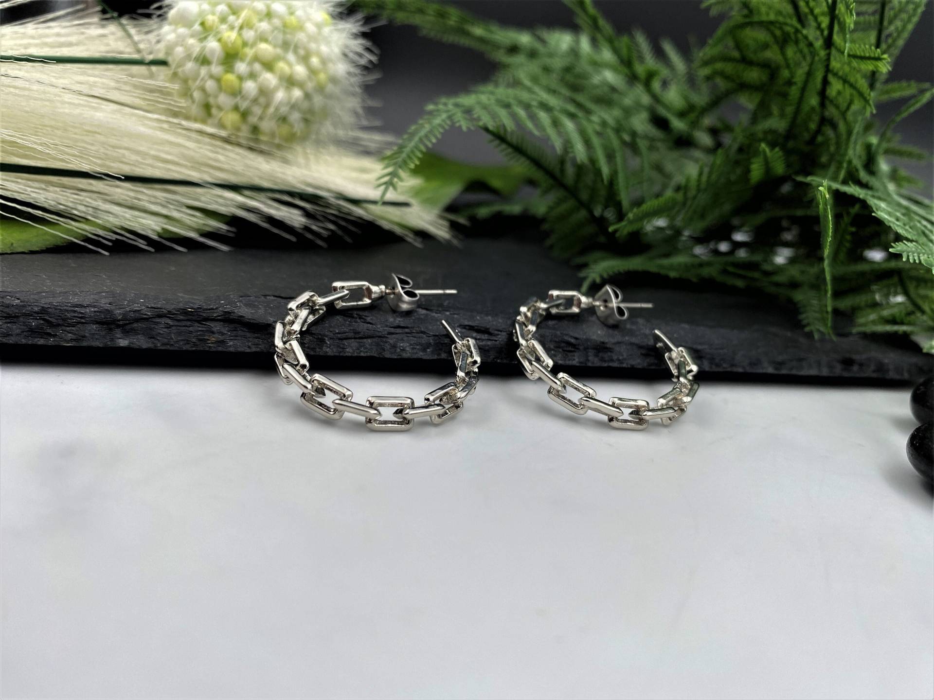 Medium Hoop Box Kette Baumeln Ohrringe, Moderne Rock Silber Kettenglied Damen Täglich Tragen Ohrstecker, Halbkreis Ohrringe von AnAngelsHug