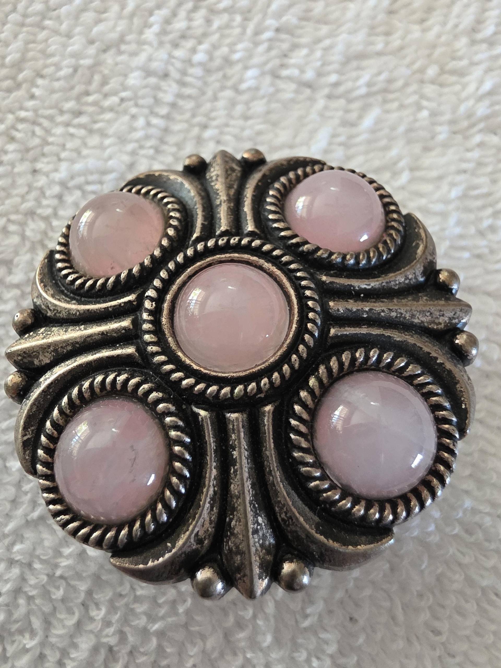 Großer Rosa Rosenquarz Stretch Ring von AnDBling