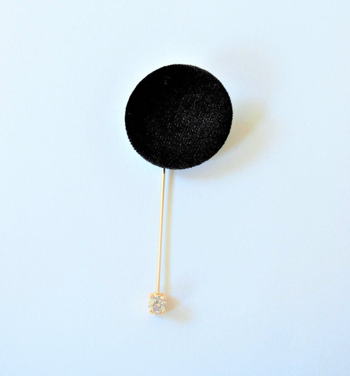 Anstecknadel, Boutonniere, Pelz Schwarzer Nerz Pom Pom, Herren Boutonniere Pin, Bräutigam, Schwarze Krawatte, Neues Design von AnExtraSpecialDesign