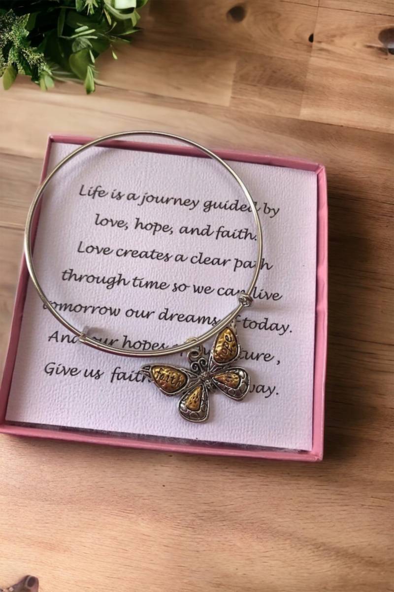 Gold Und Silber Schmetterling Edelstahl Charm Armband Erweiterbar Armreif von AnEyeForCreating