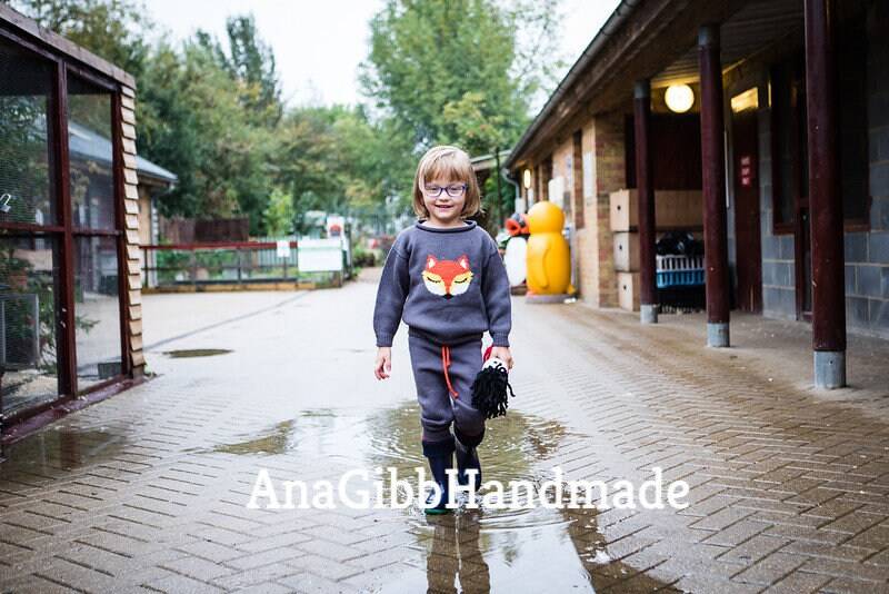 Handgemachter Fuchs Pullover von AnaGibbHandmade