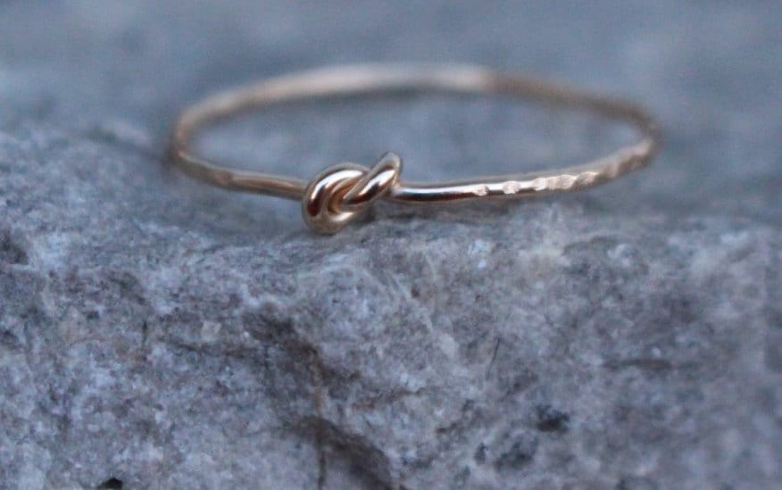 14 K Gold Filled Knotenring 14 K Gold Filled Knotenring von AnaKrolljewelry