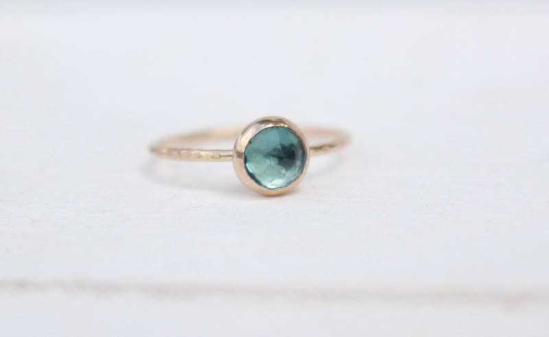 Schweizer Blautopaz 585 Gold Verlobungsring von AnaKrolljewelry