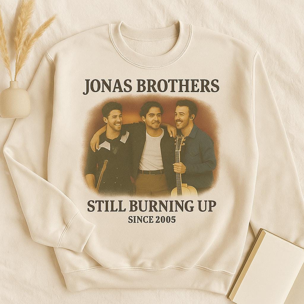 Jonas Brothers Vintage Sweatshirt Still Burning Up Since 2005 20Th Anniversary Crewneck | Gildan 18000 Sand Ash White Pink von AnaLumiere