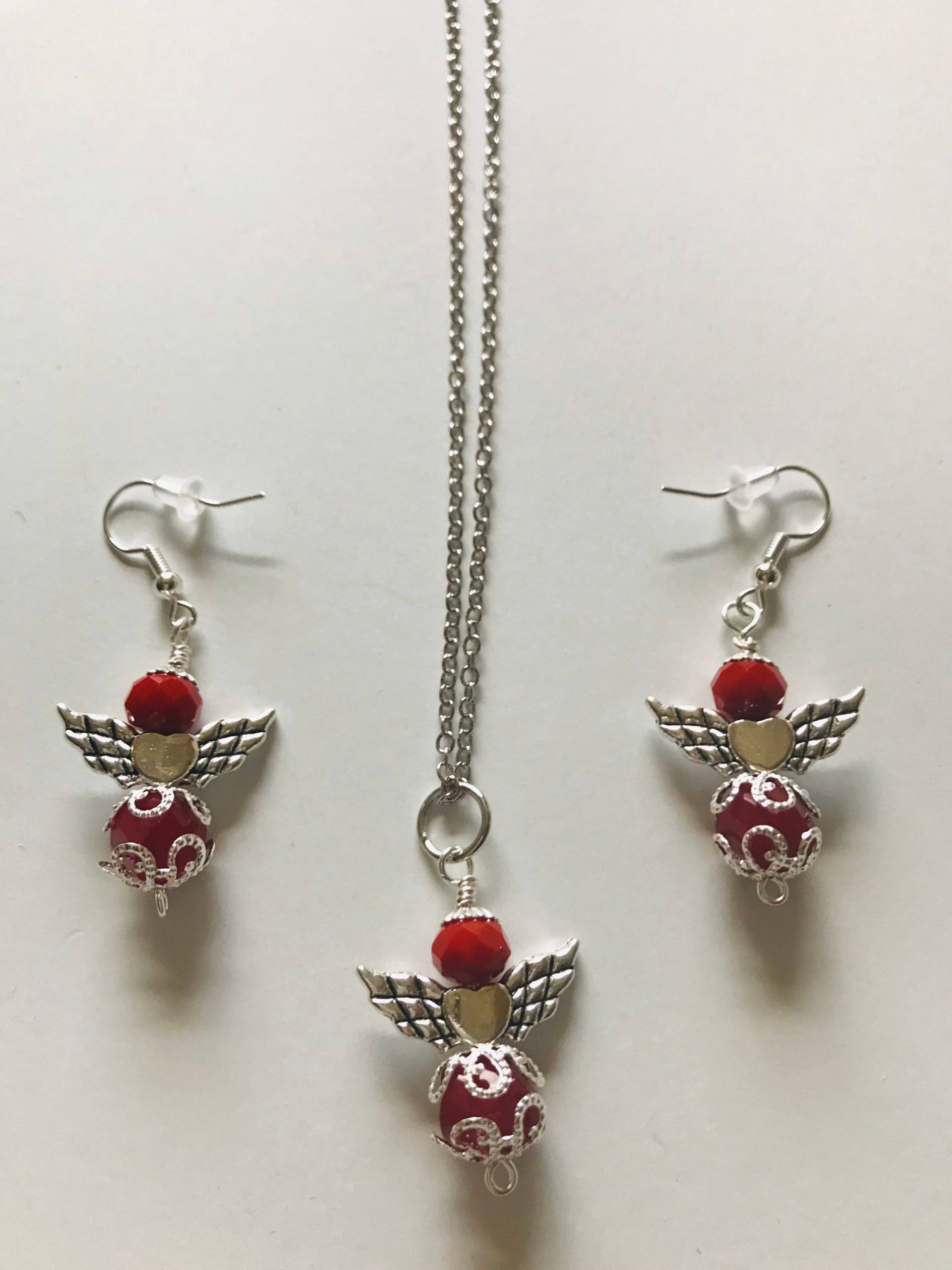 Engel-Anhänger Und Ohrringe Engel-Anhänger Und Ohrringe von AnabellaMierDesign