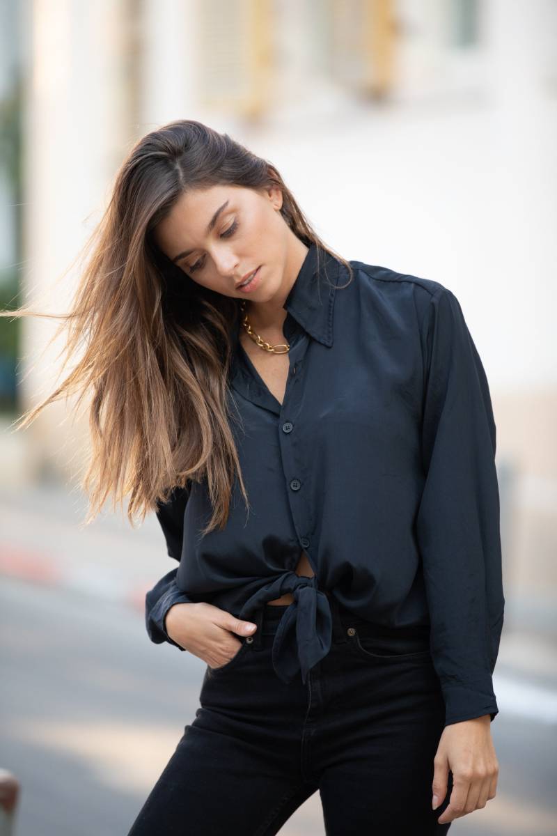 Frauen Schwarz Boho 70Er Jahre Oversize Bluse Mit Kragen, Formelle Trendy Tag Zu Abend Basic Must Have Lange Ärmel Relaxed Fit Top Knöpfen von AnabellaWomen