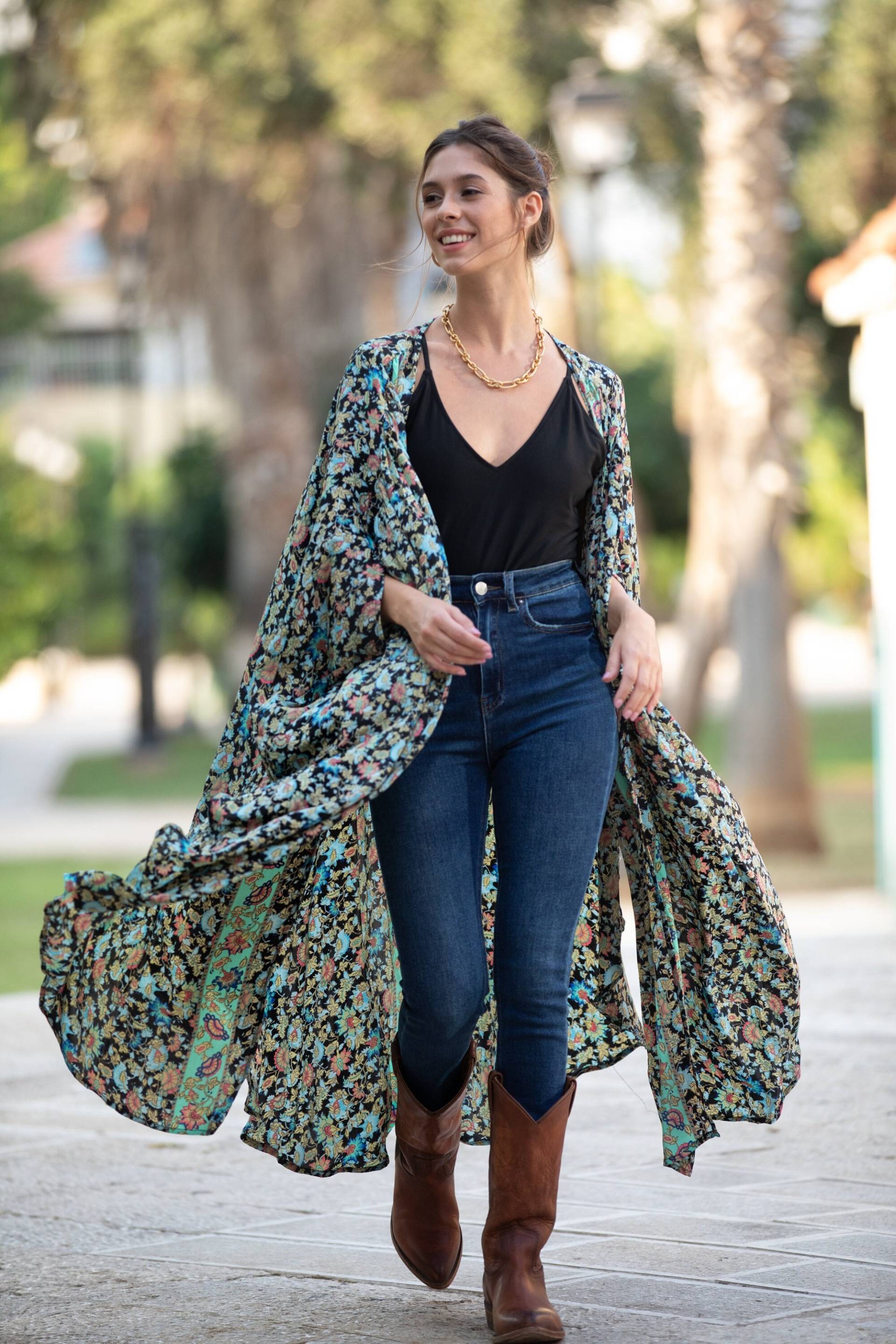 Frauen Schwarz Und Türkis Floral Oversize Kimono, Boho Seidige Strickjacke Top, Trendy Chic Kimono Robe, Wrap Schal Lange Stilvolle Robe von AnabellaWomen