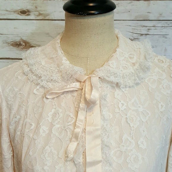 Jahrgang, 1960, Odette Barsa/Neiman Marcus Rosa Spitzen Kimono/Bademantel von AnachronisticArmy