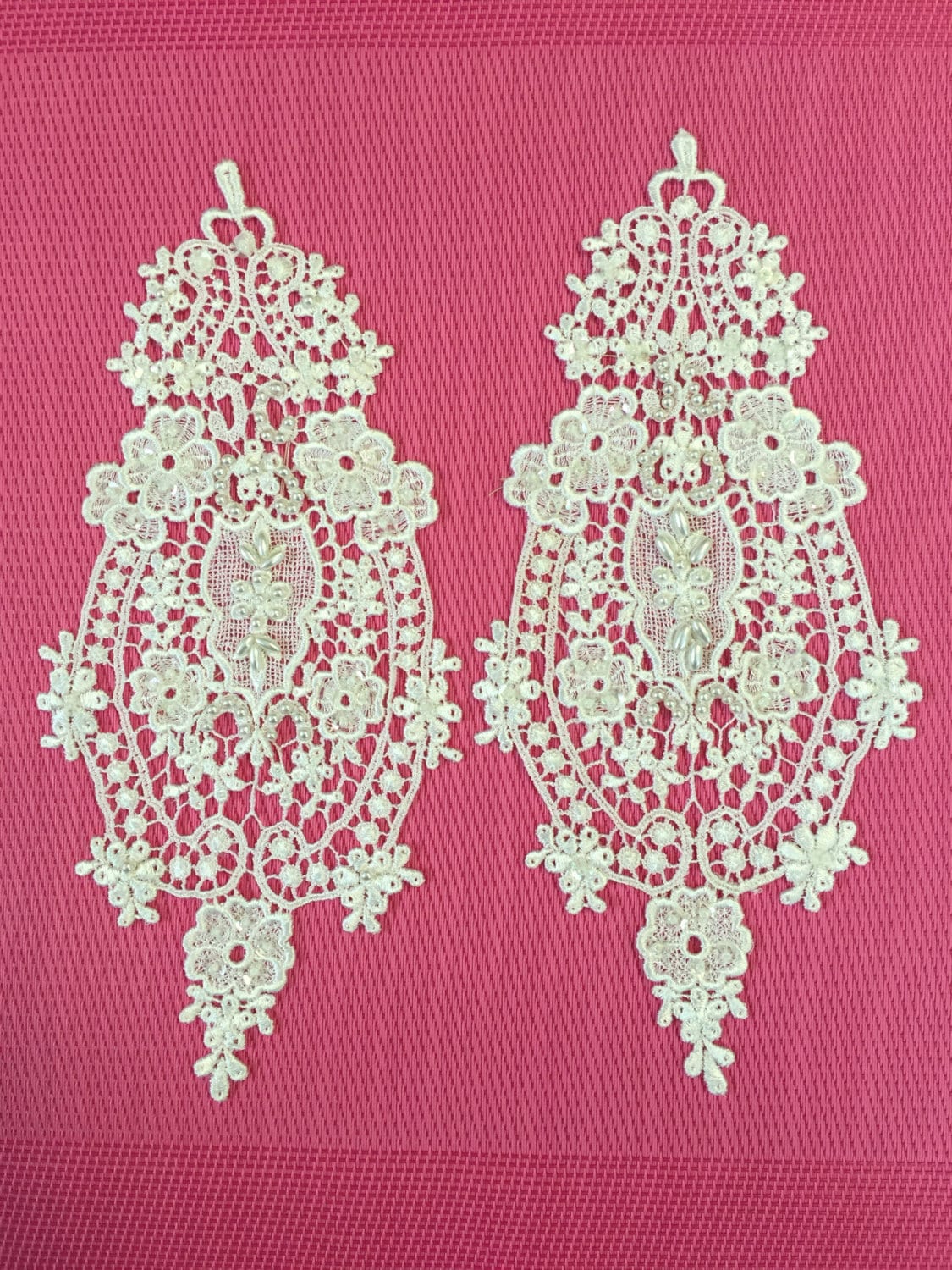 1 Weiße Perlen Applikation, Hochzeit Braut Diy Einteiler 1 Weiße Perlen Applikation, Hochzeit Braut Diy Einteiler von AnafrezNotions