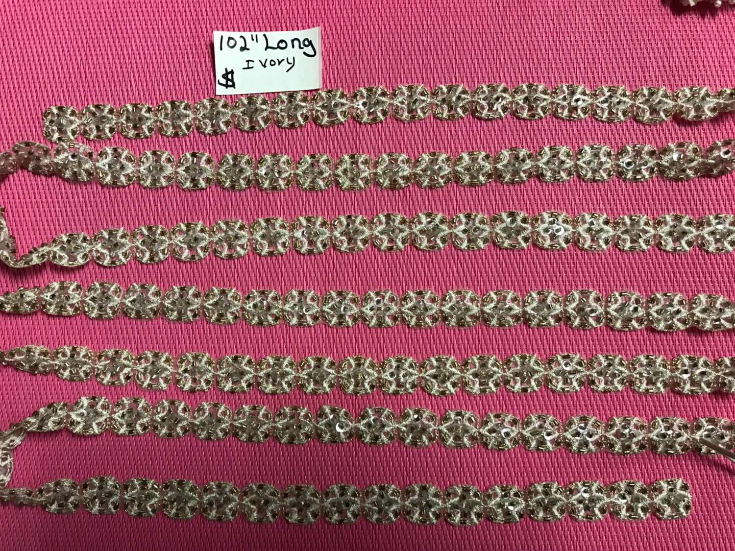 102 Zoll Pailletten Perlenbesatz. 7/8 Breit Lang. Elfenbein 102 Zoll Pailletten Perlenbesatz. 7/8 Breit Lang. Elfenbein von AnafrezNotions