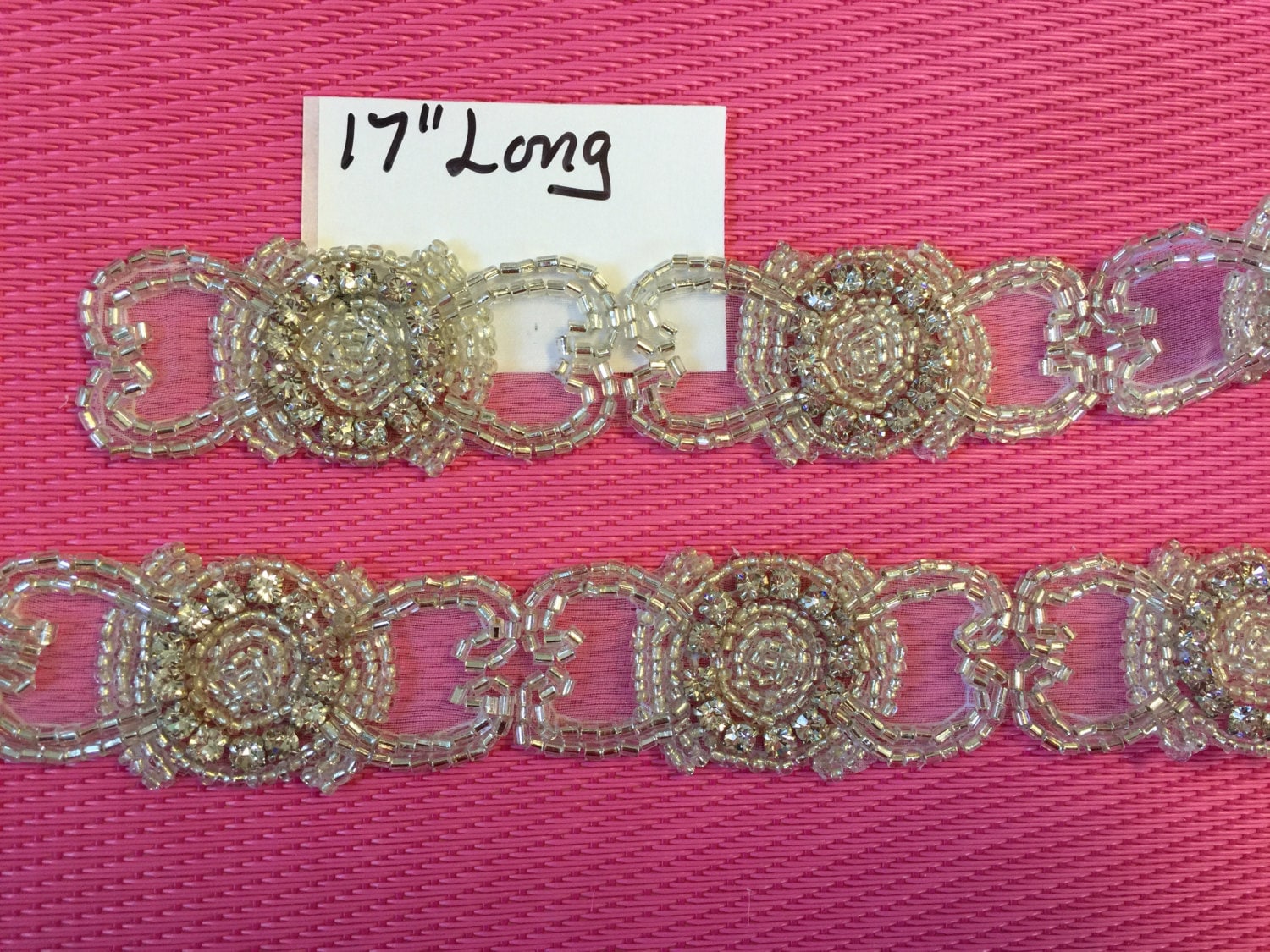 17 Zoll Lange Kristall Strassborte. Strassmotiv, Strassborte 17 Zoll Lange Kristall Strassborte. Strassmotiv, Strassborte von AnafrezNotions