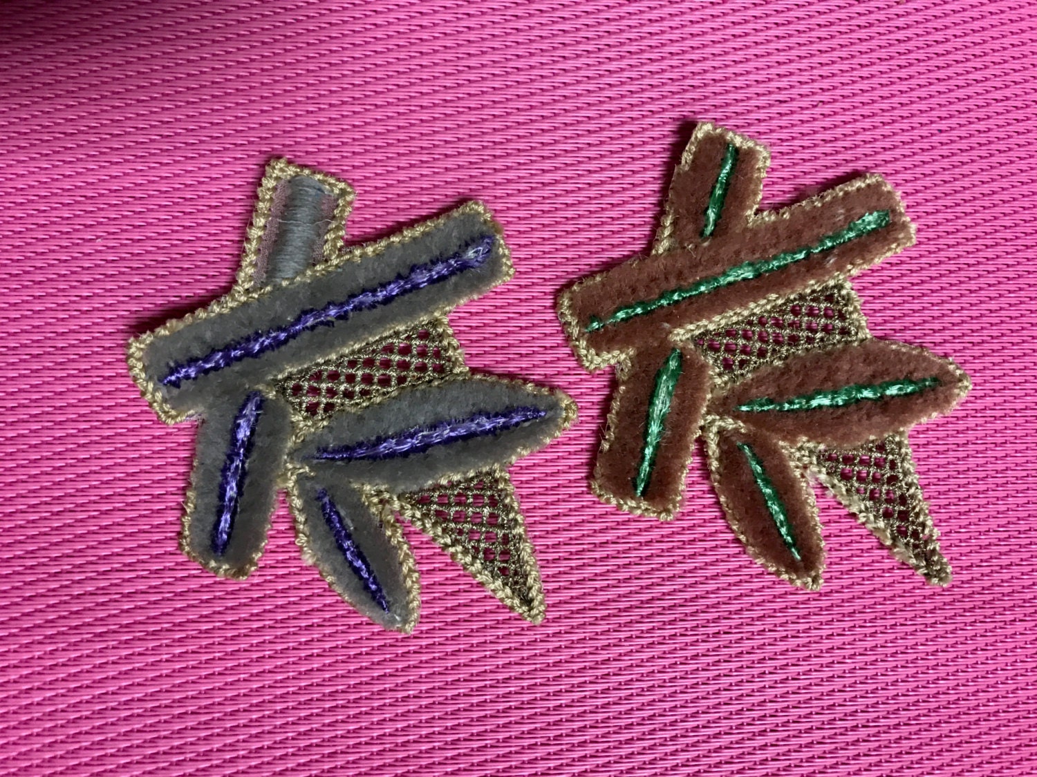 2Er Set Vintage Appliqués, Hergestellt in Der Schweiz 2Er Set Vintage Appliqués, Hergestellt in Der Schweiz von AnafrezNotions