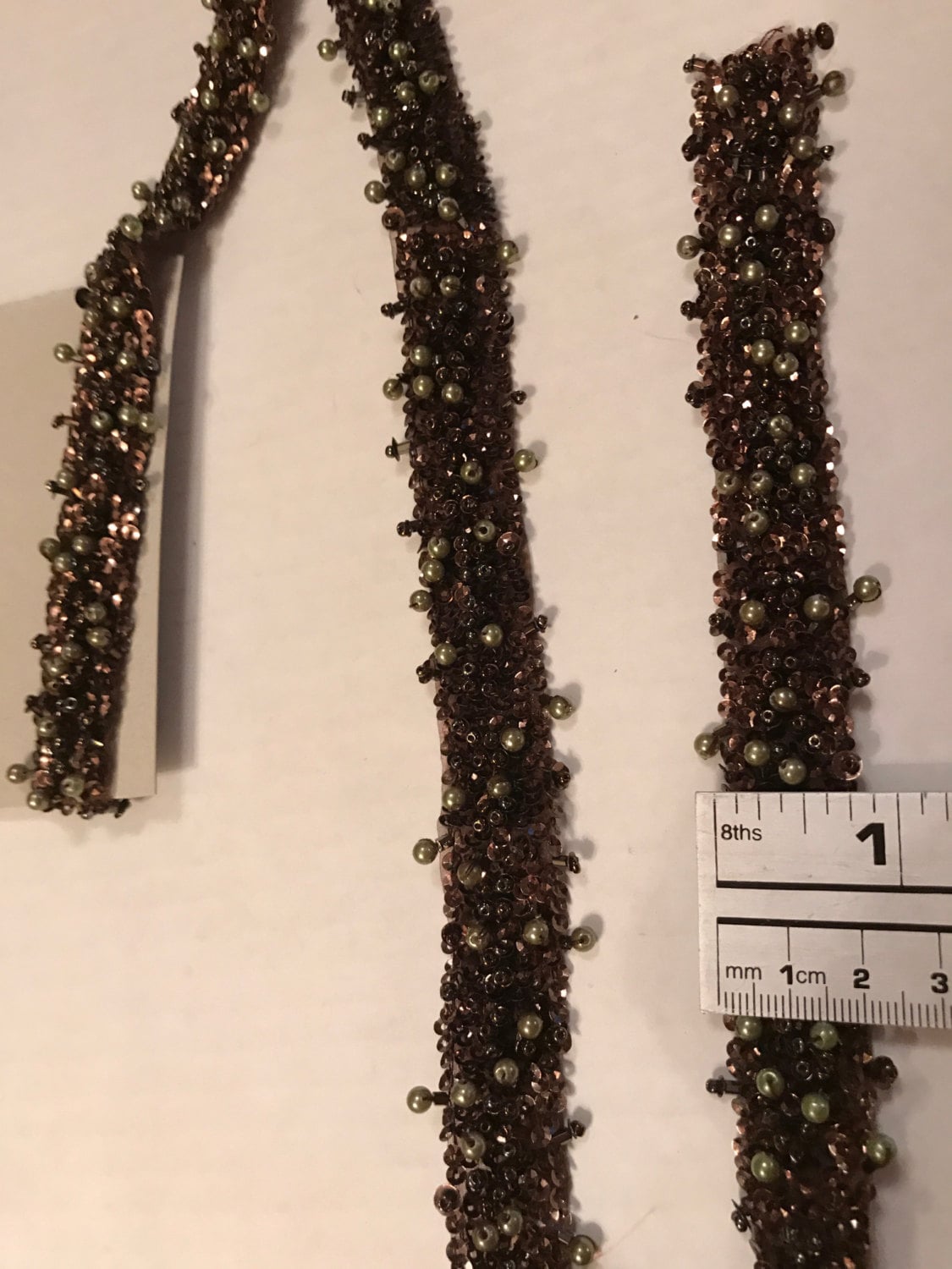 33 Zoll Lange Braune Perlen Pailletten Trim von AnafrezNotions