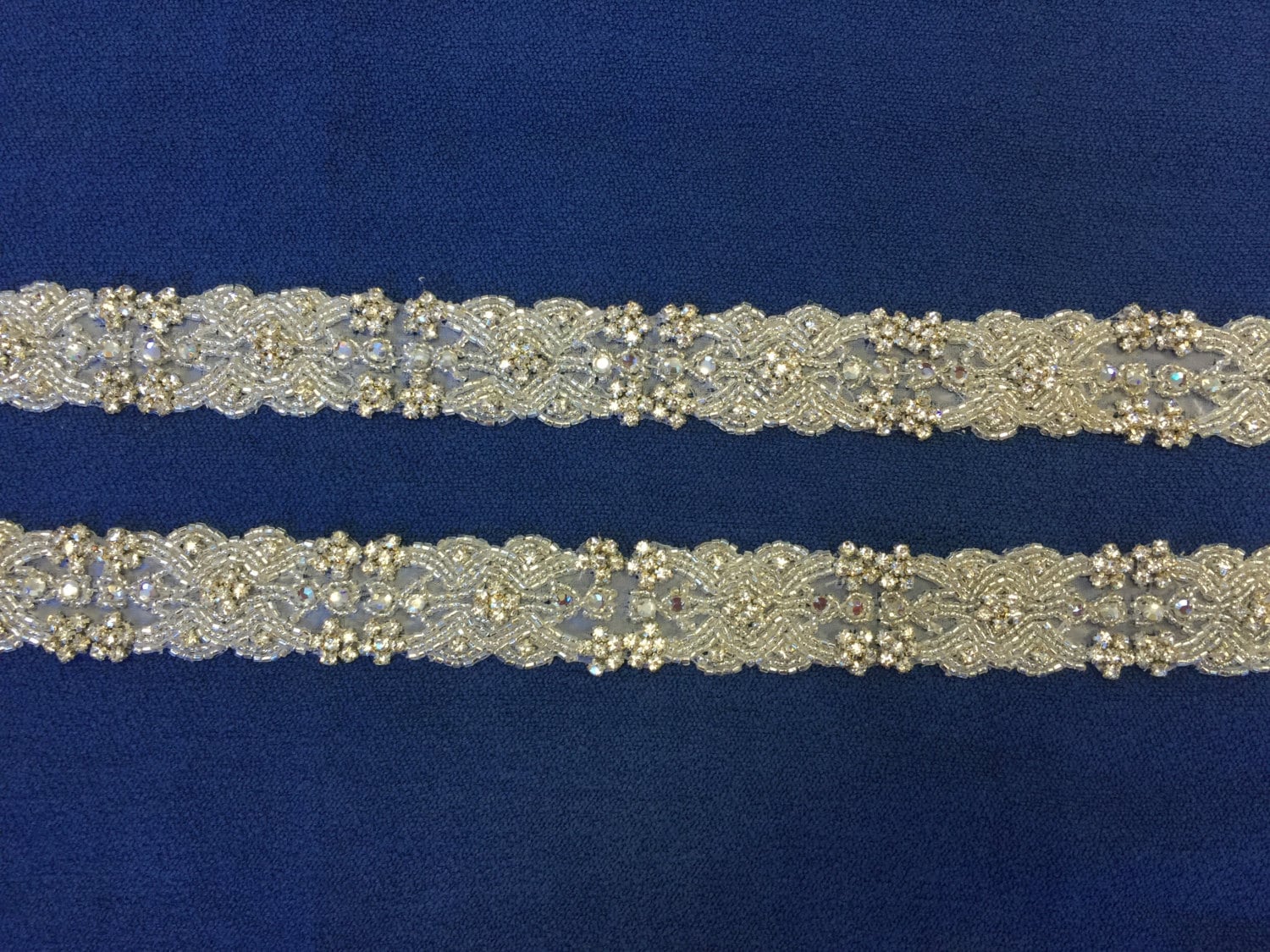 36 Zoll Lange Kristall Strass. Strassmotiv, Strassborte 36 Zoll Lange Kristall Strass. Strassmotiv, Strassborte von AnafrezNotions