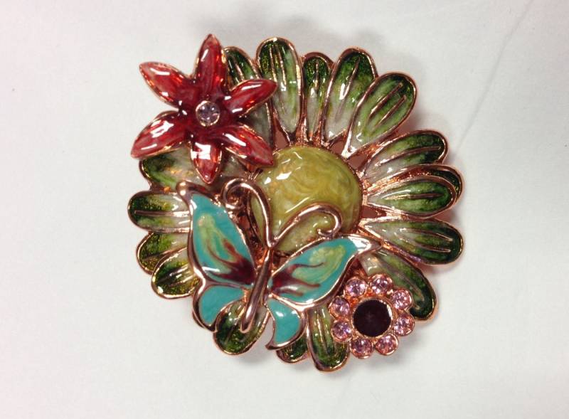 Florale Rose Gold Brosche, Made in Czech Republik Florale Rose Gold Brosche, Made in Czech Republik von AnafrezNotions