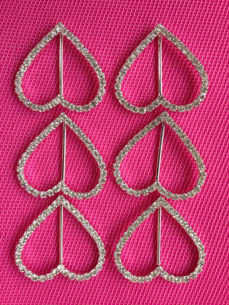 Herz Strass Schnalle. Silber Fassung, Glas Strass. Hergestellt in Tschechien Herz Strass Schnalle. Silber Fassung, Glas Strass. Hergestellt in Tschechien von AnafrezNotions