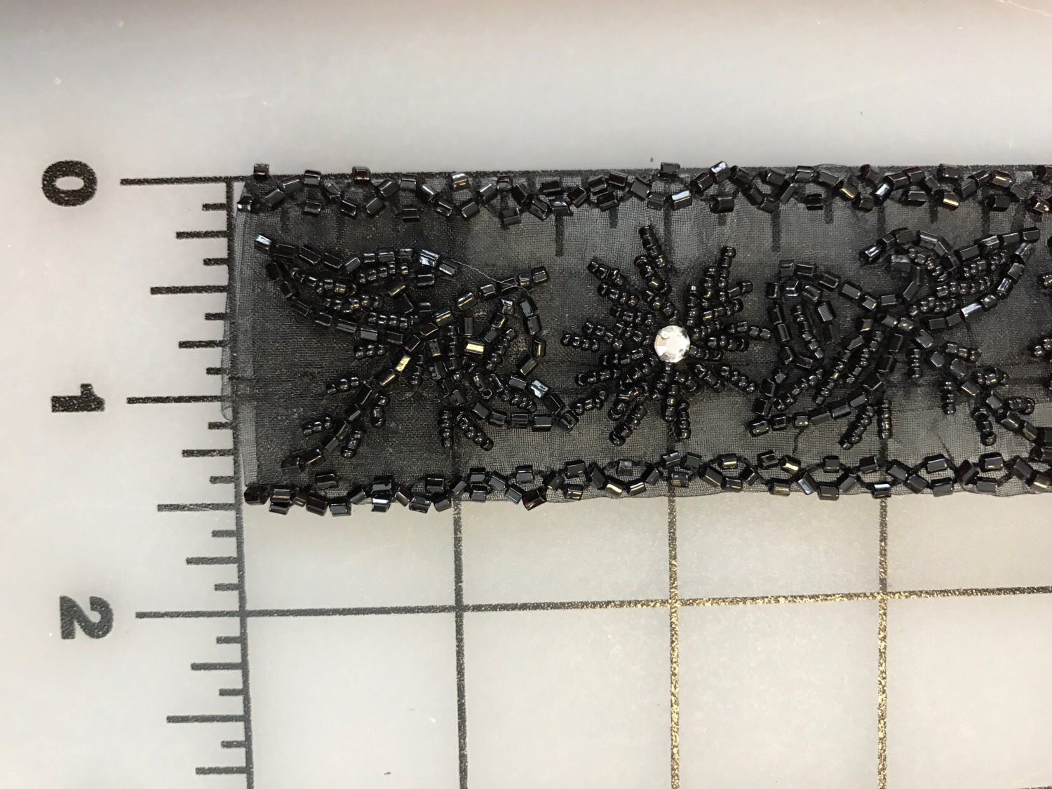 Schwarze Perlen Pailletten Borte. Strass Meterware Schwarze Perlen Pailletten Borte. Strass Meterware von AnafrezNotions