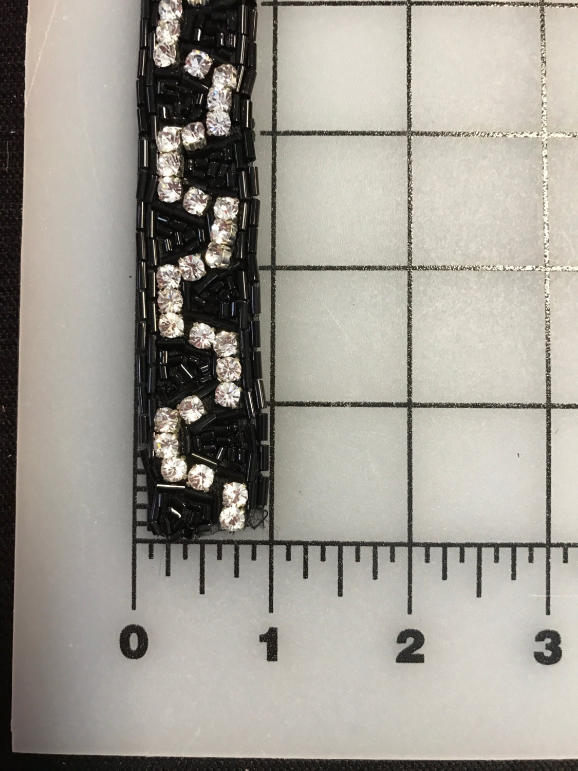 Schwarze Perlen Strass Borte. Perlenapplikation, Motive Mit Perlen. Meterware Schwarze Perlen Strass Borte. Perlenapplikation, Motive Mit Perlen. Meterware von AnafrezNotions